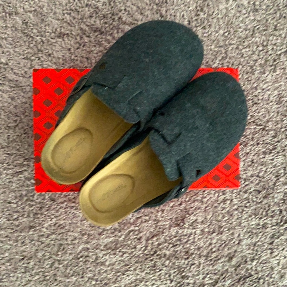 Women shoes